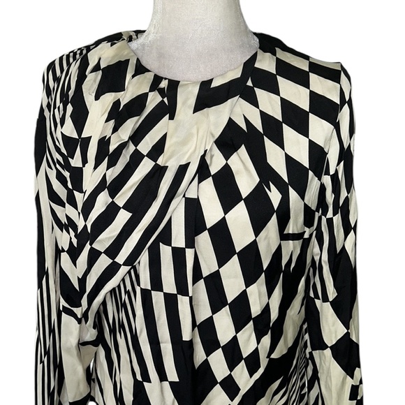 NWT Zara Black & Ivory Satin Front Pleat Asymmetrical Blouse - Bloggers Fave - L - Picture 8 of 16
